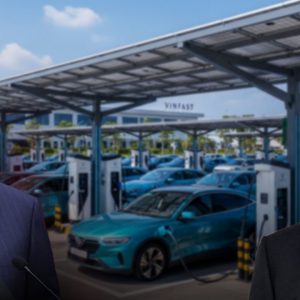 KHÔNG ĐỦ ĐIỆN CÒN ĐUA ĐÒI XE ĐIỆN XANH!