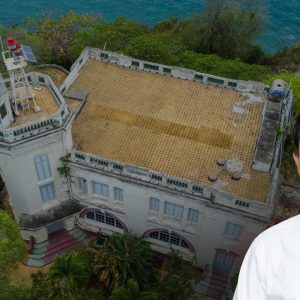 Lãnh đạo Việt Nam ăn không  thiếu thứ gì của dân chưa đủ, nay còn đòi “ở lầu” Vua?