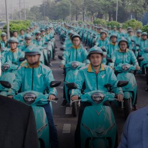 Cấm xe xăng để “mở đường” cho VinFast Thủ tướng Chính đang phục vụ cho ai?