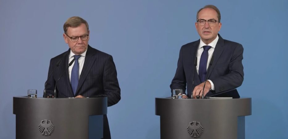 Đức đóng cửa Tổng Lãnh sự quán Nga và chấm dứt hợp đồng với “Ngôi nhà Nga” tại Berlin
